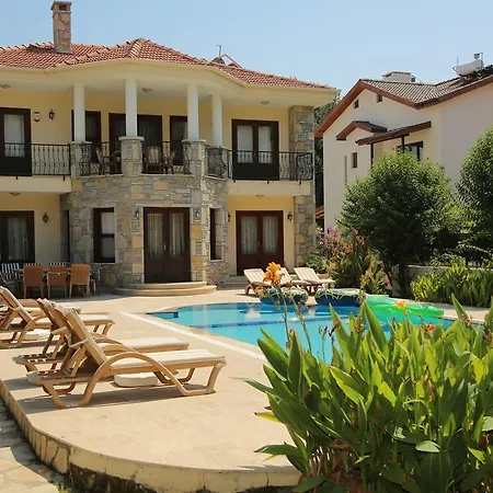 Villa Sari *