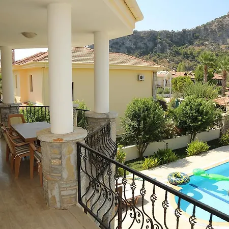 Sari Dalyan
